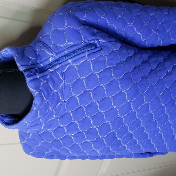 T By TALBOTS Quilted Blue Silver Zip Neck Pullover Top Size large - Picture 2 of 9